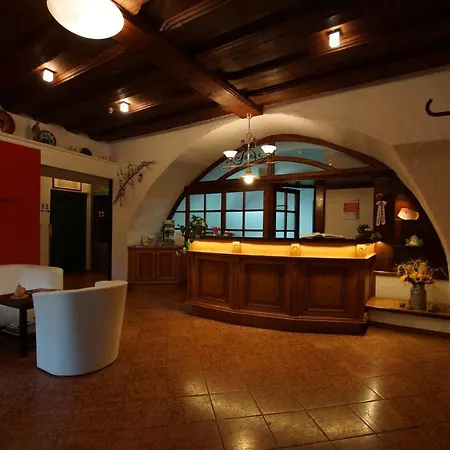 Neuwirt Hotel 3*