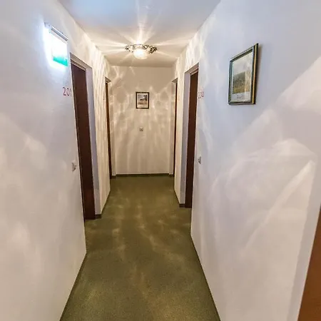 Neuwirt Hotel 3*