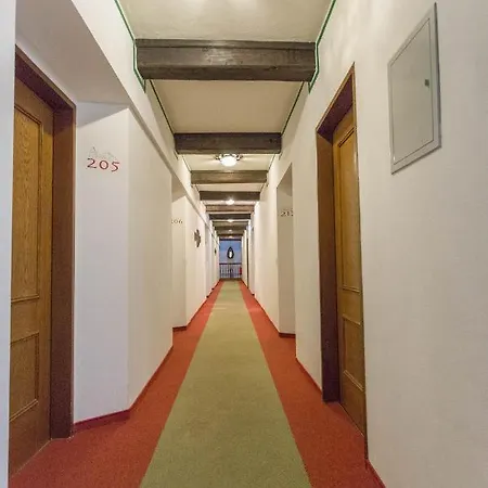 Neuwirt Hotel 3*