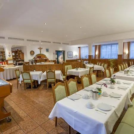 Hotel Neuwirt Mauterndorf (Salzburg)