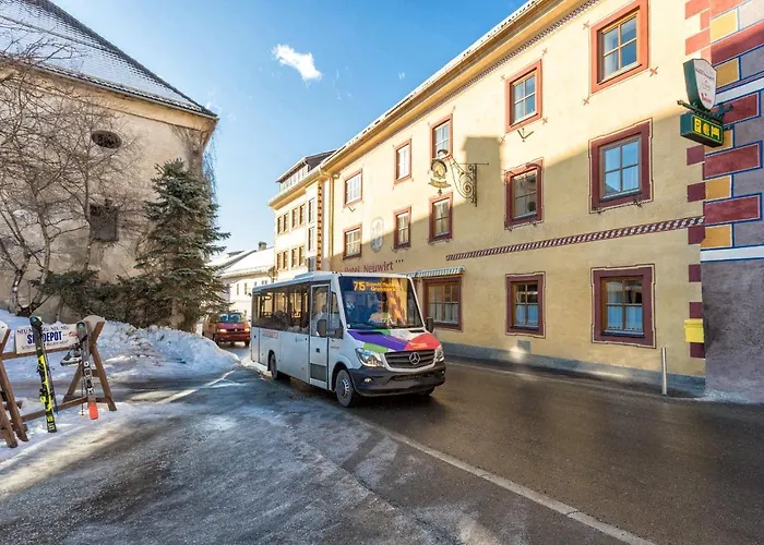 Neuwirt Hotel 3*